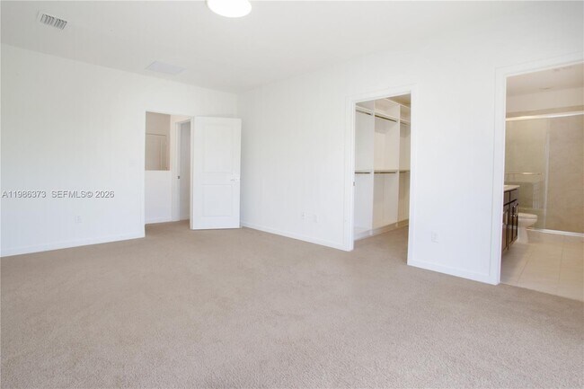 Building Photo - 846 SE 19th St