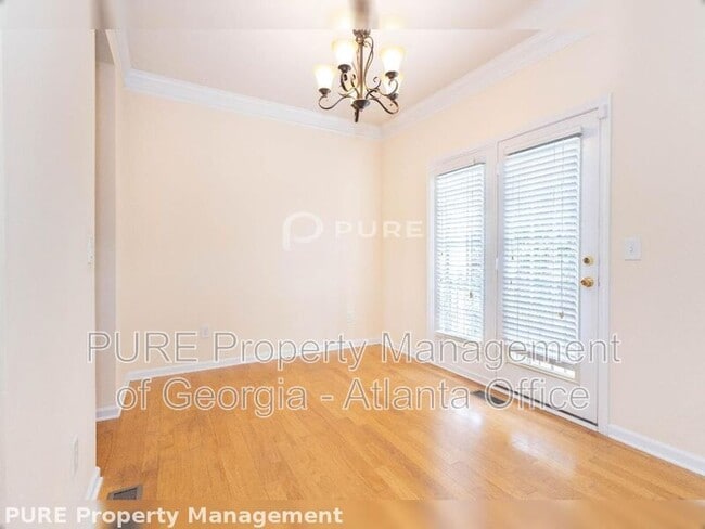 Building Photo - 1741 Highlands View Dr