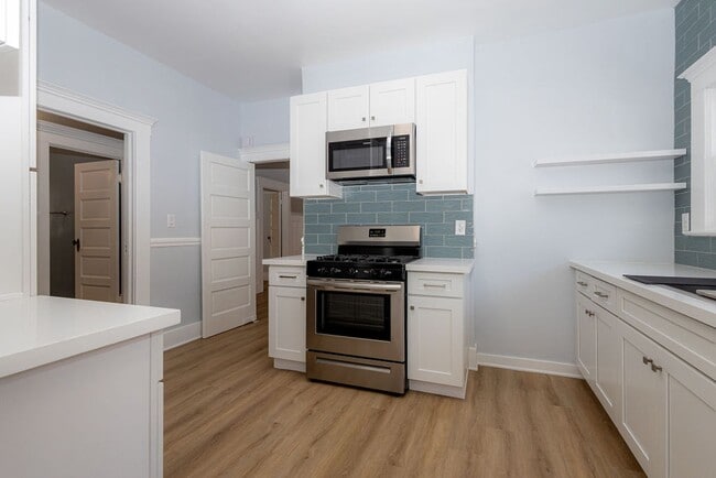 Building Photo - Fully Renovated Craftsman Home, 3-Bedroom,...