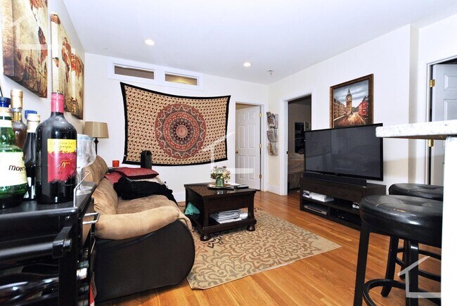 Building Photo - HOT BROOKLINE LISTING!!!