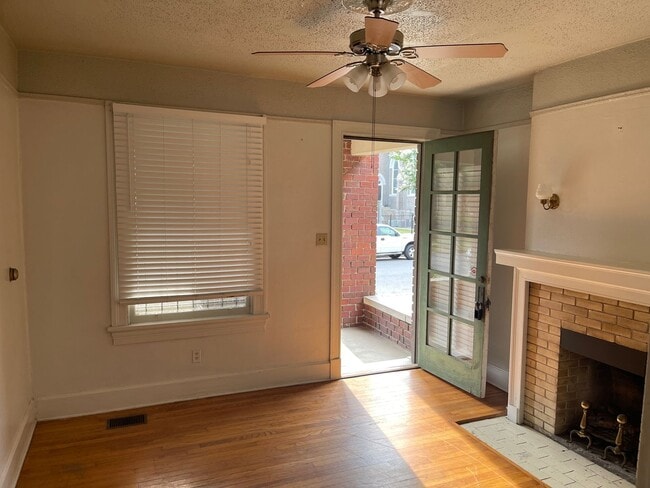 Building Photo - 816 Sherman St