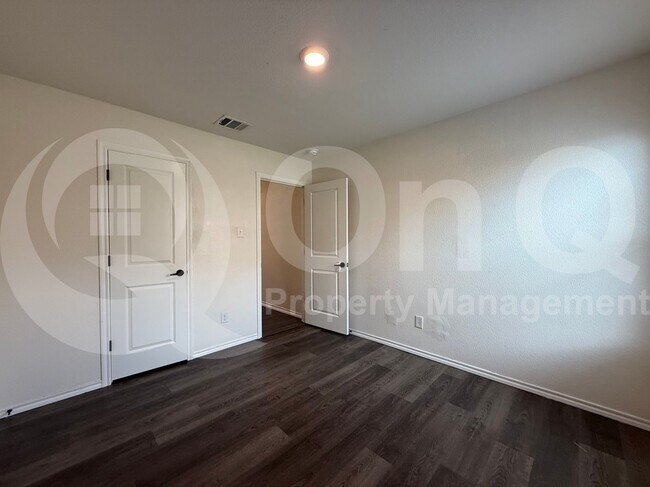 Building Photo - 2702 Marotto Wy