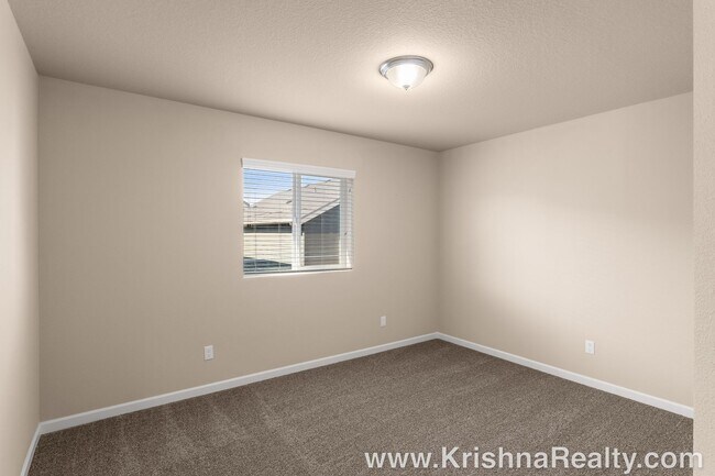 Building Photo - Lovely 4 BD | 2.5 BA | + Tech Niche | Single-Family Home | Coveted Abbey Creek | North Bethany | ...
