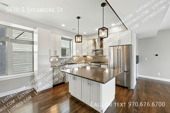 Building Photo - 5630 S Sycamore St