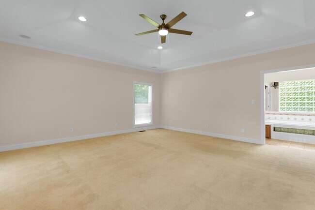 Building Photo - 1400 Slayden Wood Rd