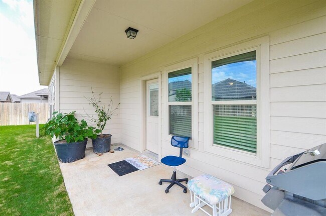 Building Photo - 24430 Vittorio Wood Ln