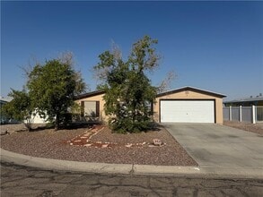 Building Photo - 4479 Lynda Cir