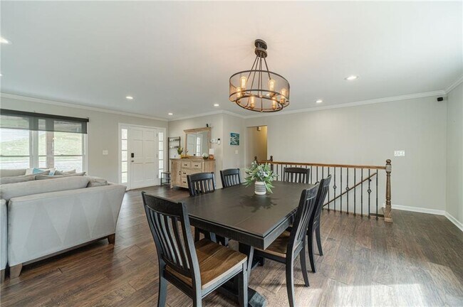 Building Photo - 691 Harbor Cove