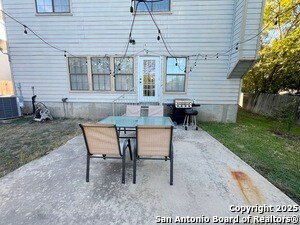 Building Photo - 10214 Sandbrook Hill