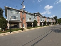 Building Photo - 45 Beers St