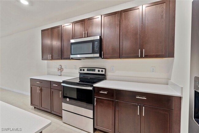 Building Photo - 15535 Wildflower Cir