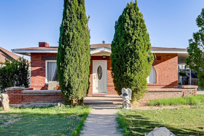 Building Photo - 2520 Federal Ave