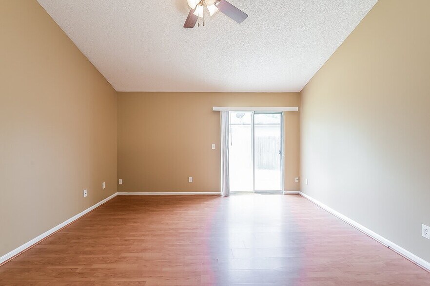 Building Photo - 1786 Sheraton Lakes Cir