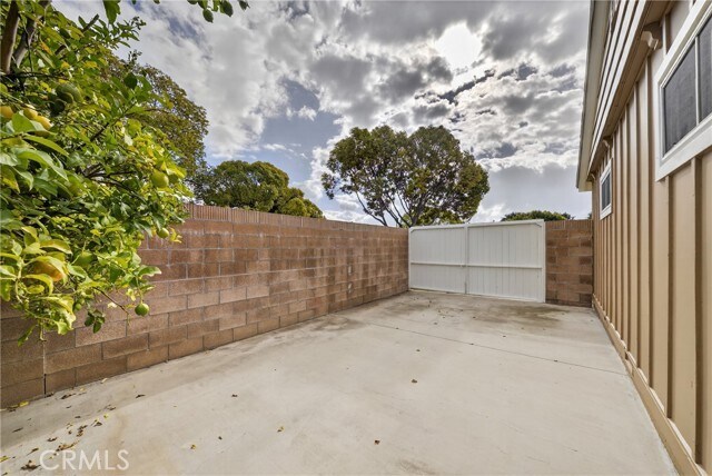 Building Photo - 4201 Franklin Ave