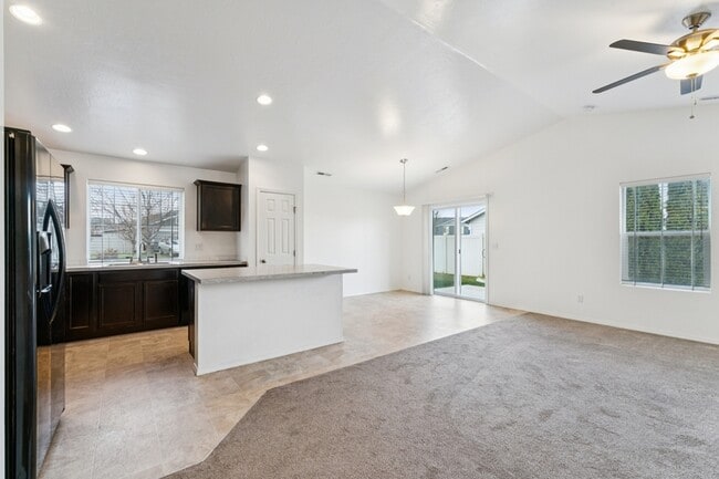 Building Photo - 11416 W Colorado River St