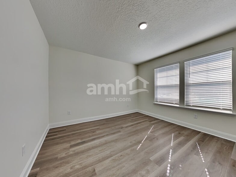 Building Photo - 11590 Bay Hl Cir