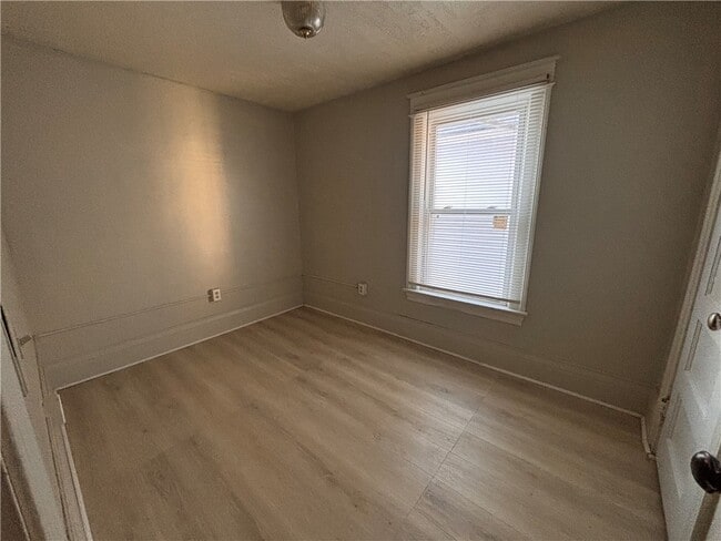 Building Photo - 100 Fairbanks St