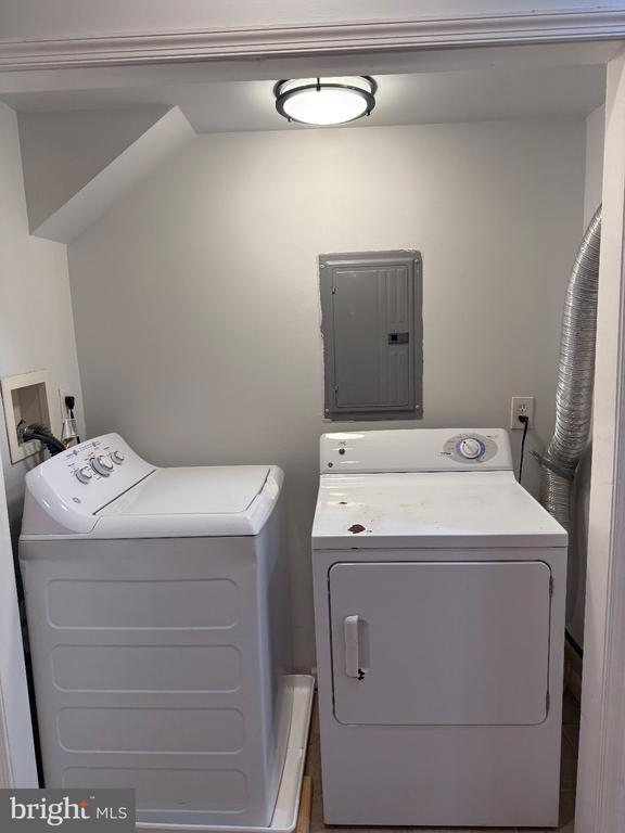 Building Photo - 2427 N 10th St