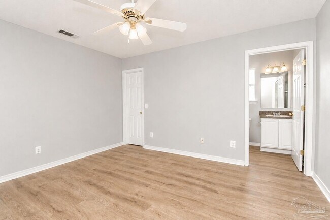 Building Photo - 10588 Wilderness Ln