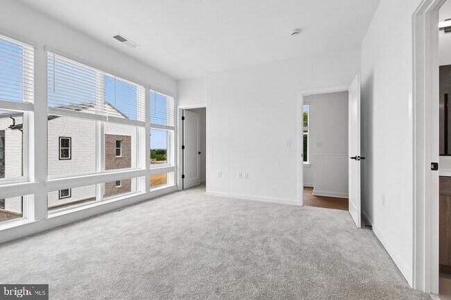 Building Photo - 2842 AZIMUTH Ln