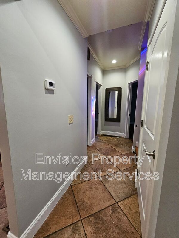 Building Photo - 1761 Monroe Dr NE