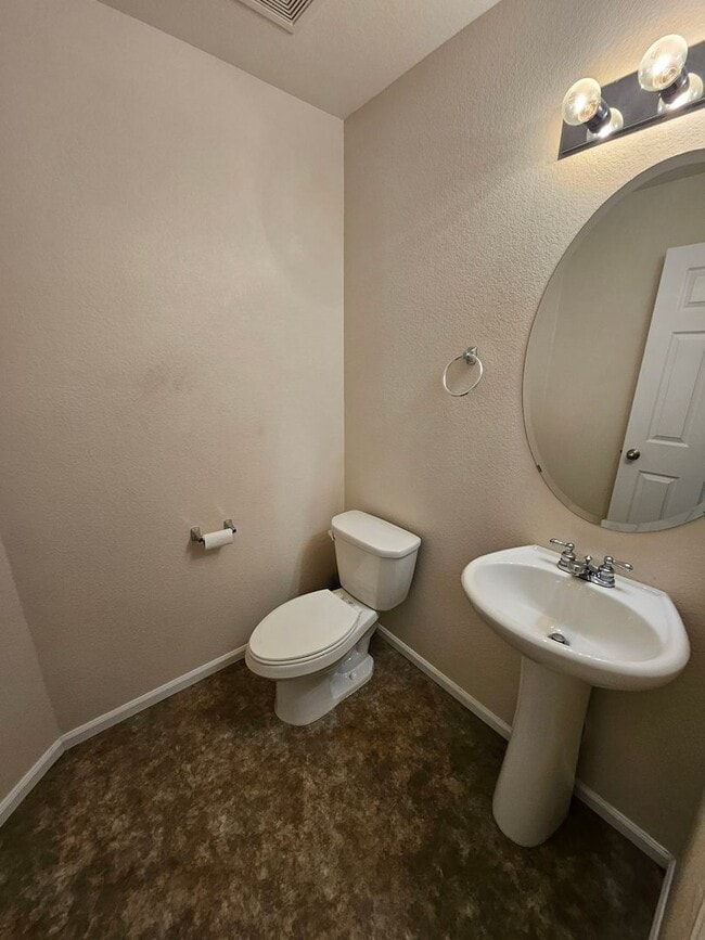 Building Photo - Beautiful 4 bedroom home available in Peyton!