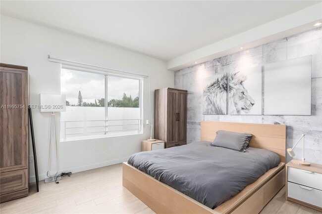 Building Photo - 820 Euclid Ave