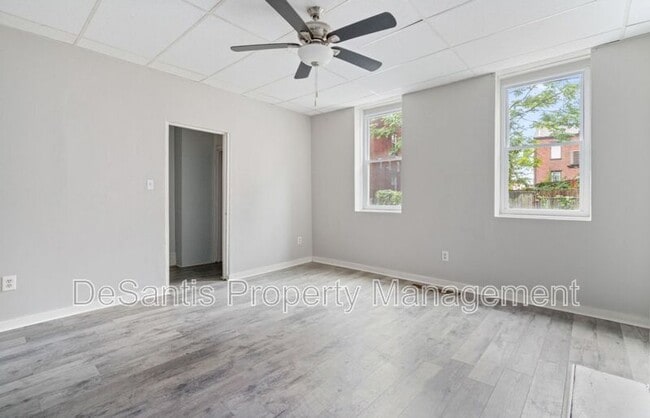 Building Photo - 1705 Tustin St