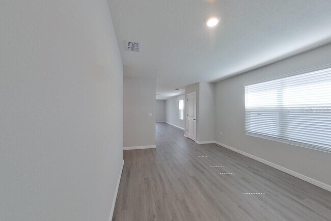 Building Photo - 4445 SW 85 Ln