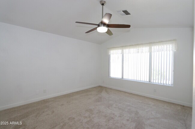 Building Photo - 4308 E Princeton Ave
