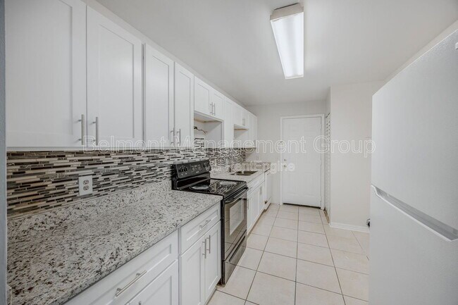 Building Photo - 605 Northlake Blvd