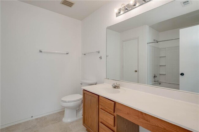 Building Photo - 13316 Thome Valley Dr