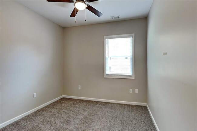 Building Photo - 159 Teramont Ct