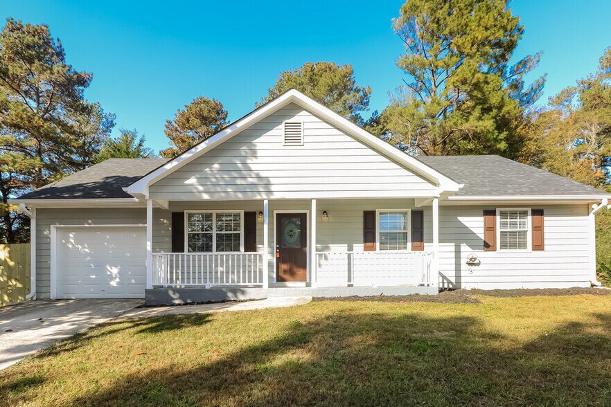 Primary Photo - 2981 Landmark Dr SE