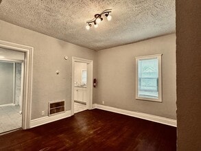 Building Photo - 305 1st St