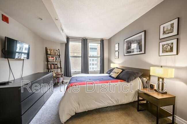 Building Photo - 915 E St NW