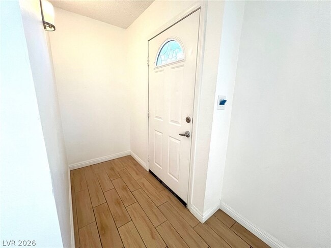 Building Photo - 428 S Beaumont St