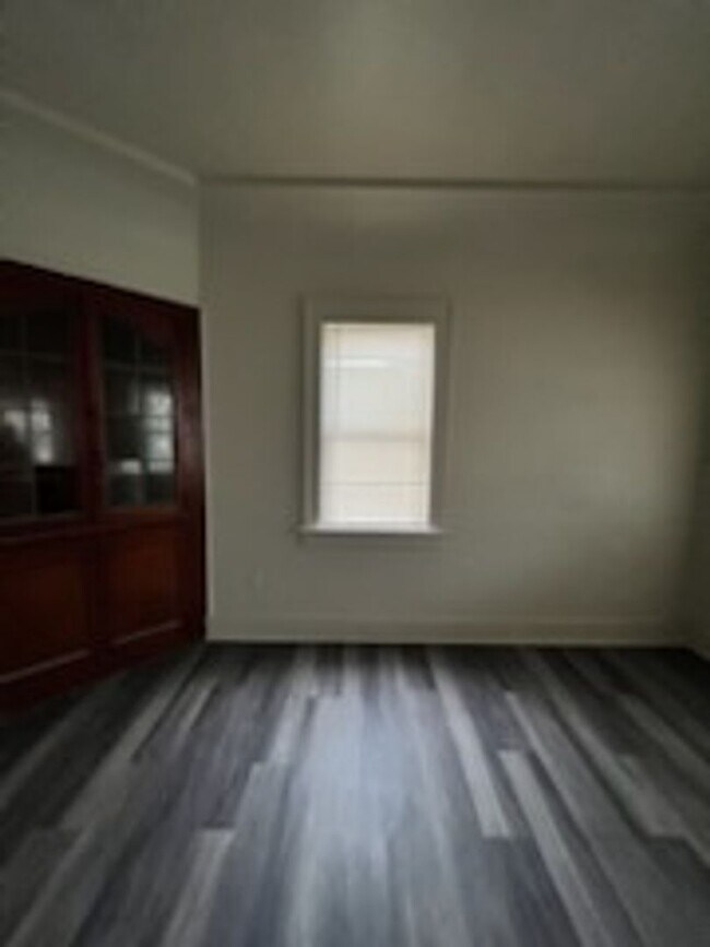 Primary Photo - 2550 N 36th St