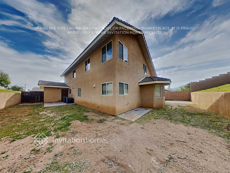 Building Photo - 24868 Skyland Dr