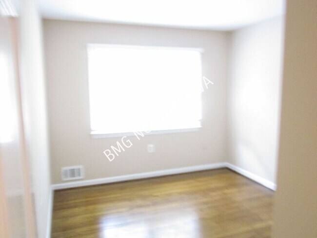 Building Photo - 1160 Wimbledon Dr