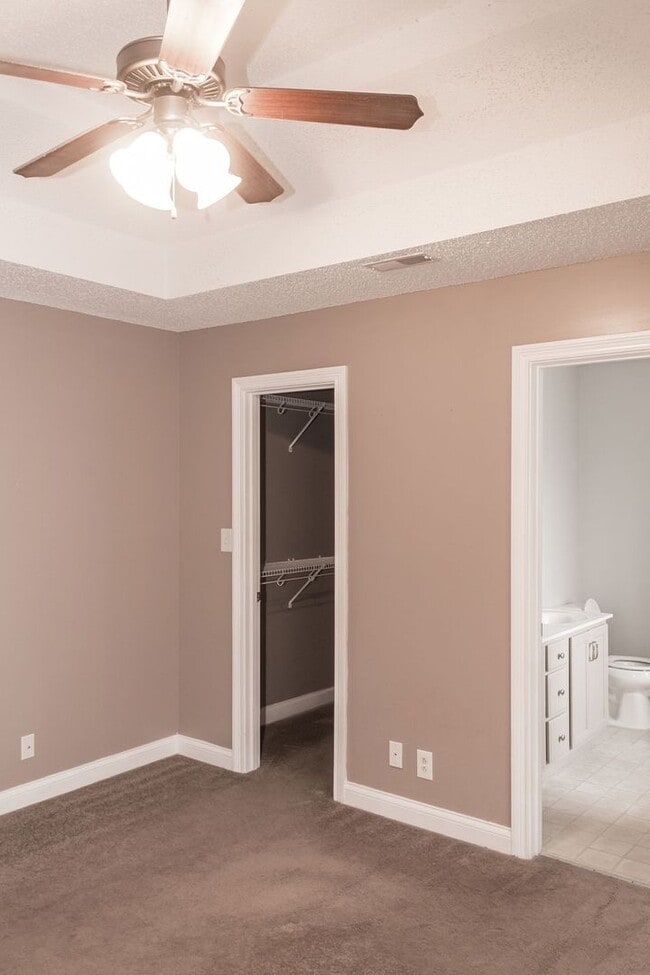 Building Photo - Nice home located on quiet Culdesac!