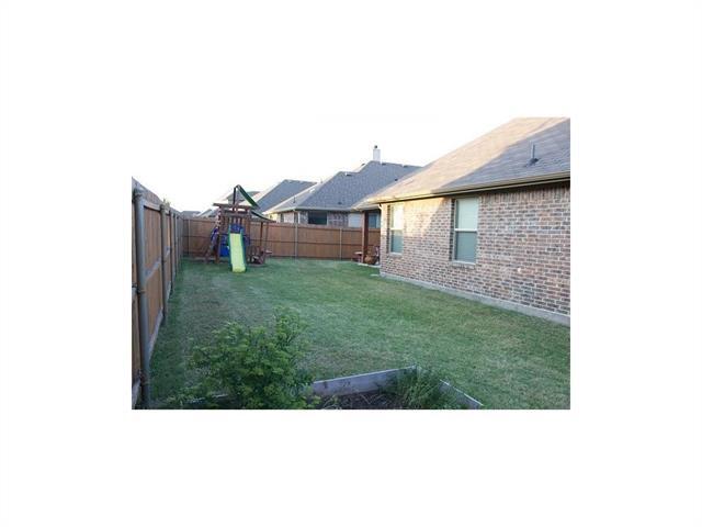 Building Photo - 4307 Oak Bluff Dr