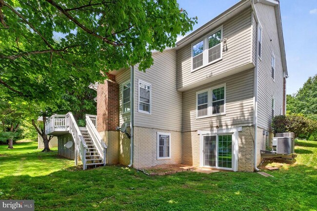 Building Photo - 12320 Pissaro Dr