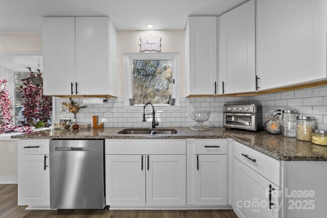 Building Photo - 7204 Killingdeer Ln