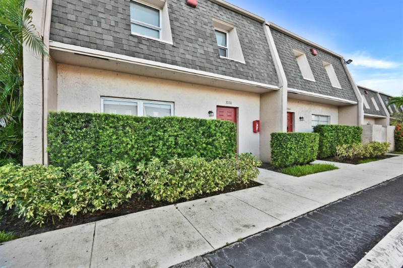 Building Photo - 3336 Quail Close