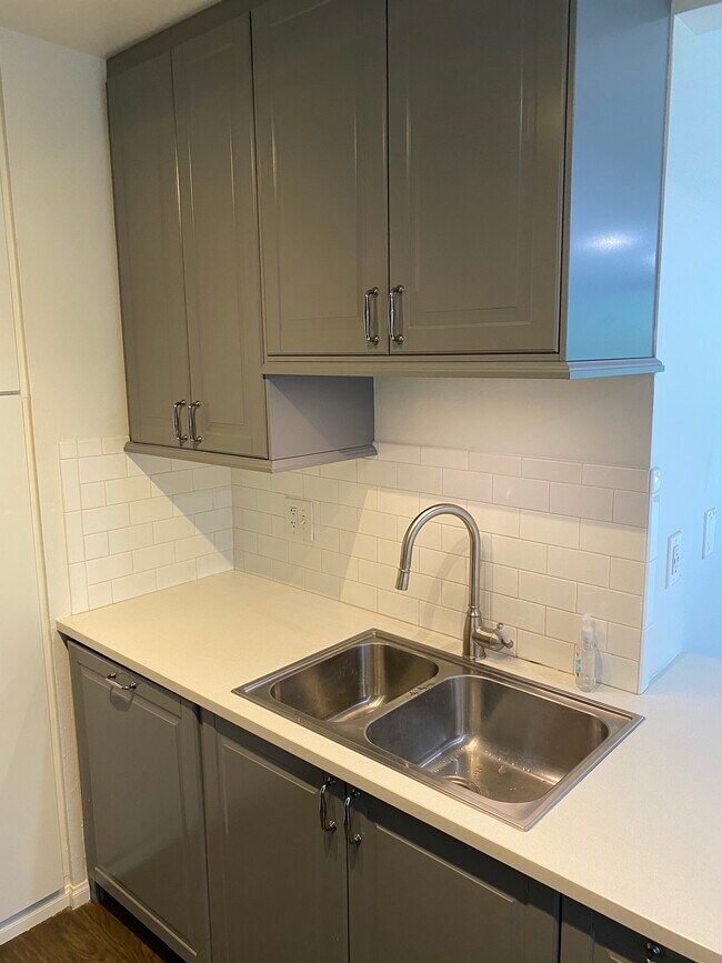 Building Photo - 7740 Redlands St