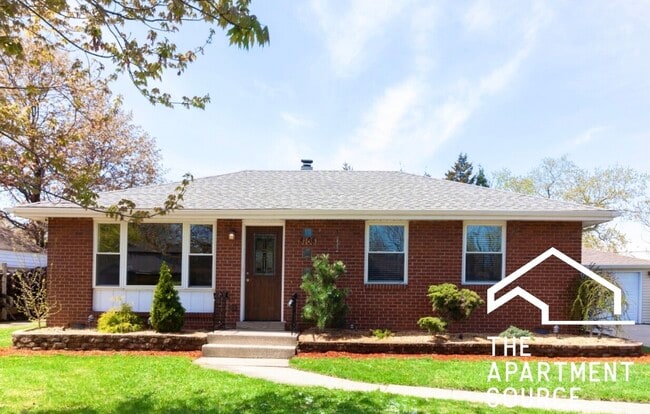 Building Photo - 8108 S 85th Ave