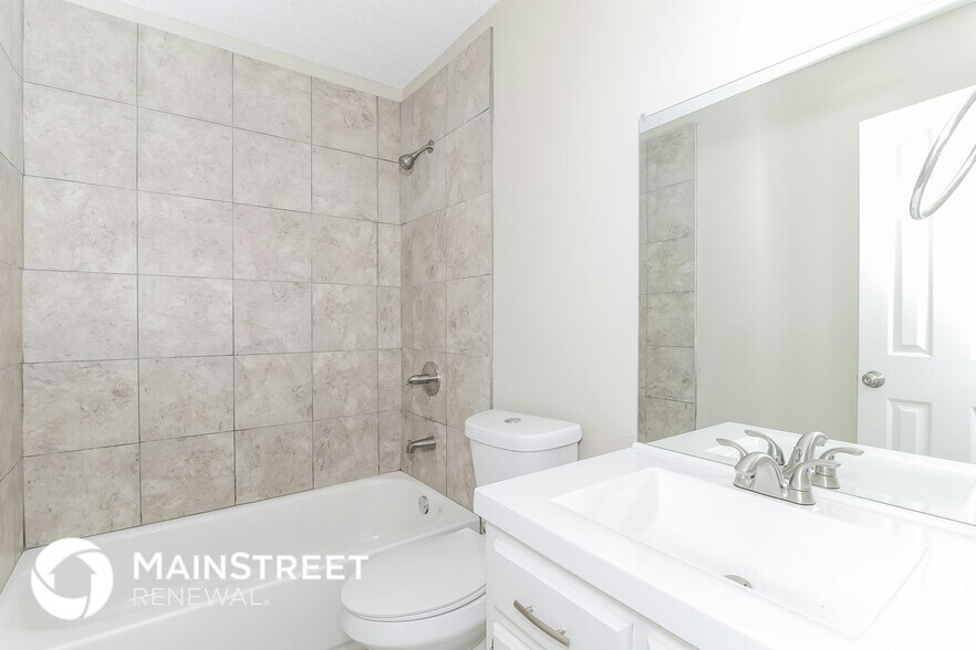 Building Photo - 7232 Layne Dr