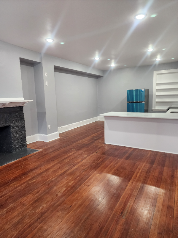 Building Photo - 380 Vernon Rd