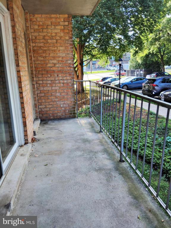 Building Photo - 11901 Parklawn Dr